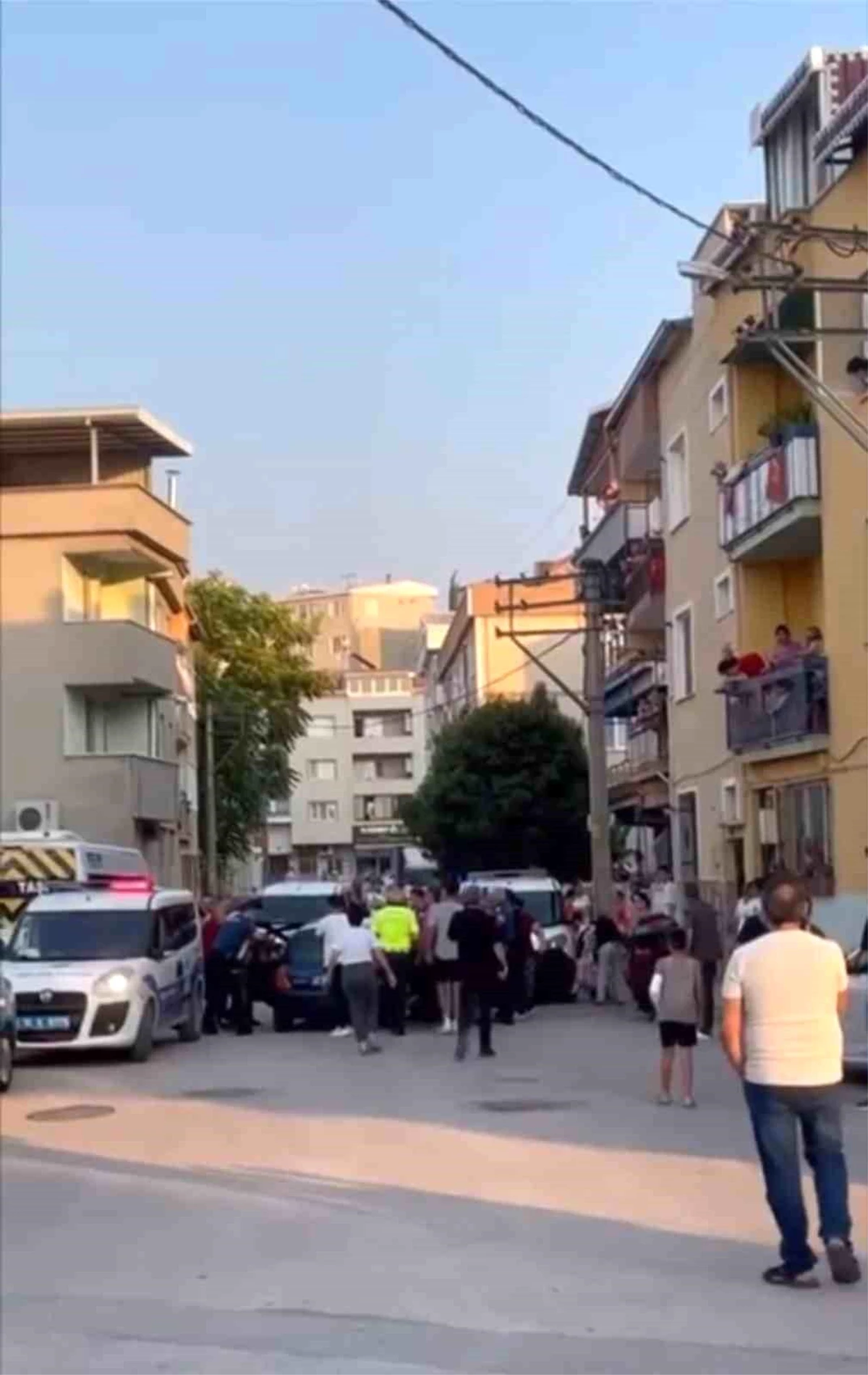 Bursa’da Komşu Kavgasına Polis Müdahalesi